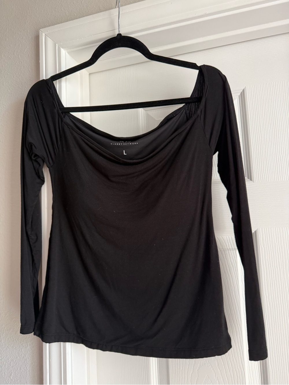 Klassy Network Black Long-Sleeve Off-Shoulder top with Built-in Bra
